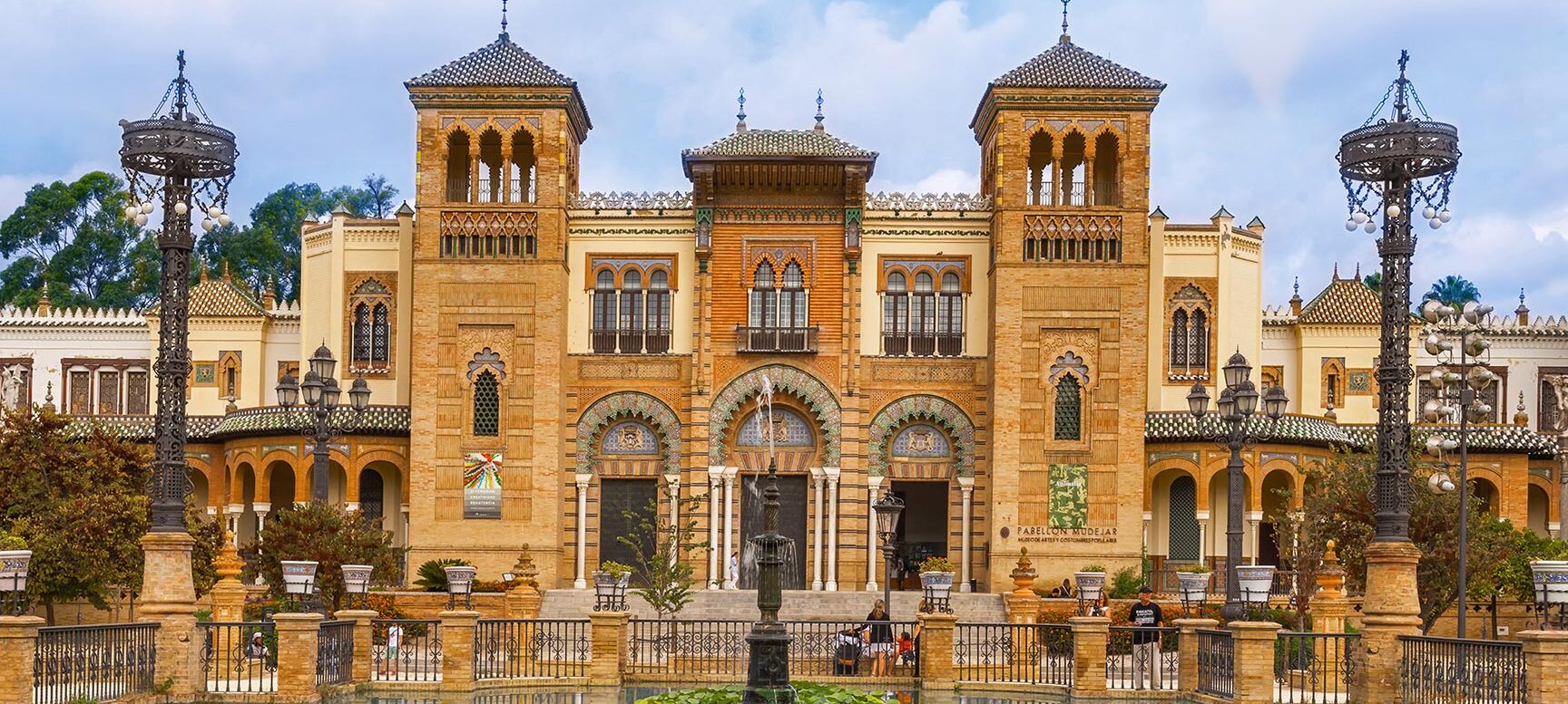 MUSEO DE ARTES Y COSTUMBRES POPULARES DE SEVILLA		Sevilla	Sevilla