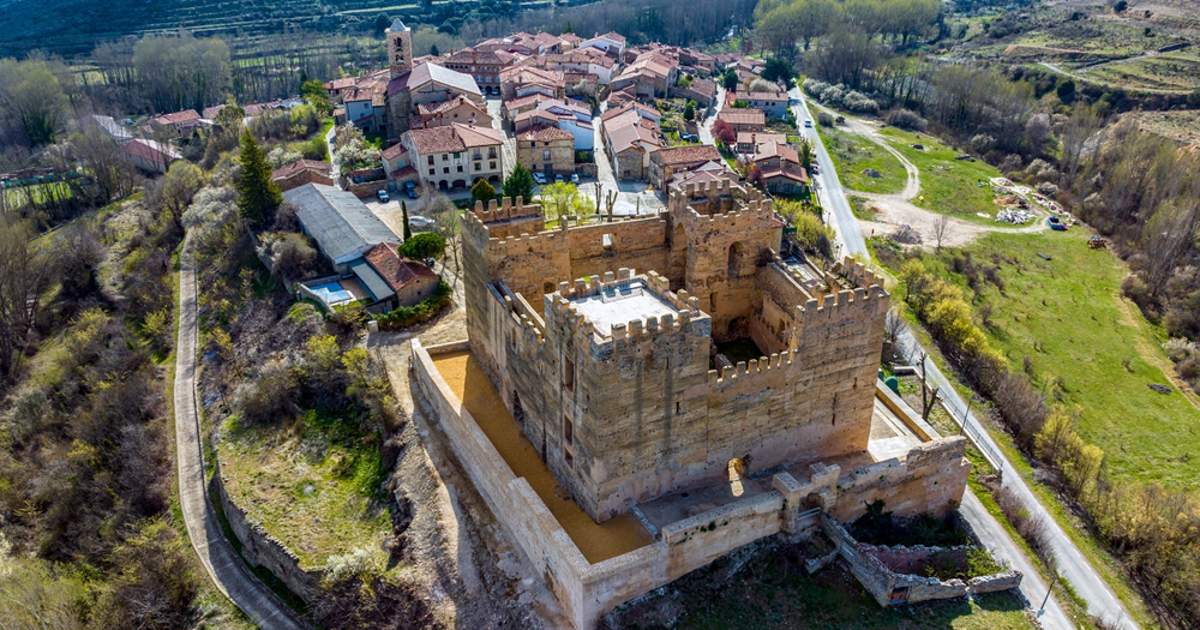 En busca de los castillos más sorprendentes de Soria