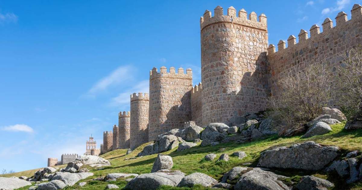 ¿De dónde viene el nombre de las capitales de provincia de España?