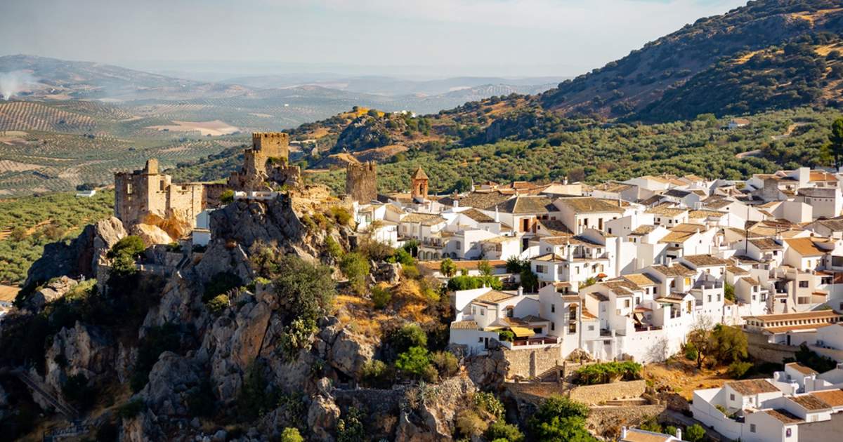 Un viaje por los pueblos, colinas y olivares más inspiradores del sur de Córdoba