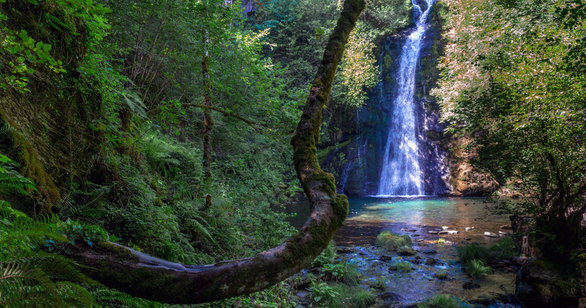El geoparque de Galicia repleto de bosques, cascadas y piscinas naturales