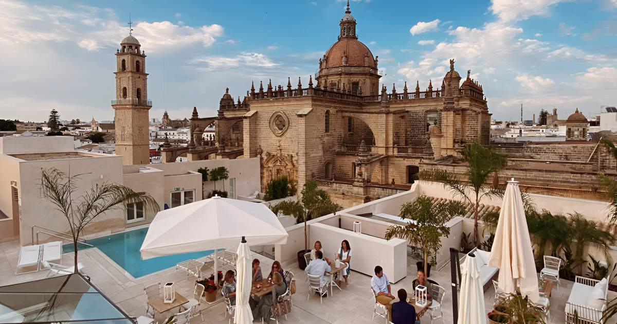 Once hoteles para exprimir todo Cádiz este verano