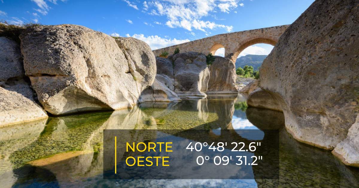 La piscina natural de Teruel bajo un puente renacentista