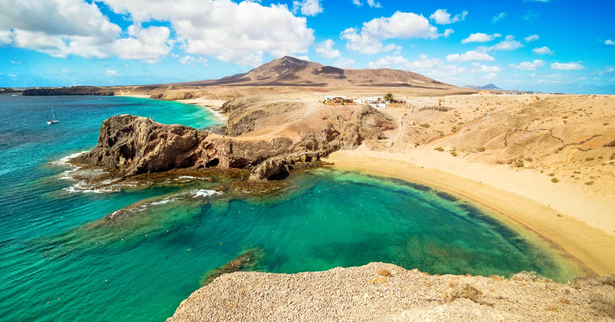 De Petra a Lanzarote, las ofertas de viajes más irresistibles de esta semana